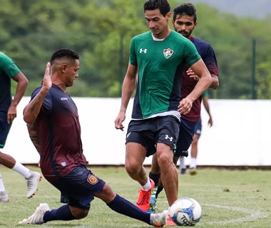 Fluminense enfrenta o Botafogo, que tenta embalar na Taça Rio
