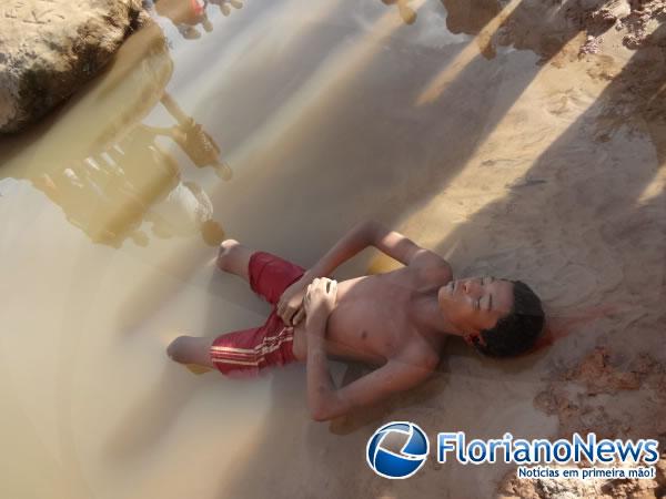 Adolescente é encontrado morto dentro de lago do cano da Agespisa em Floriano.(Imagem:FlorianoNews)