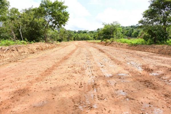 Prefeitura de Floriano intensifica recuperação de estradas vicinais e investe em infraestrutura (Imagem:Secom)