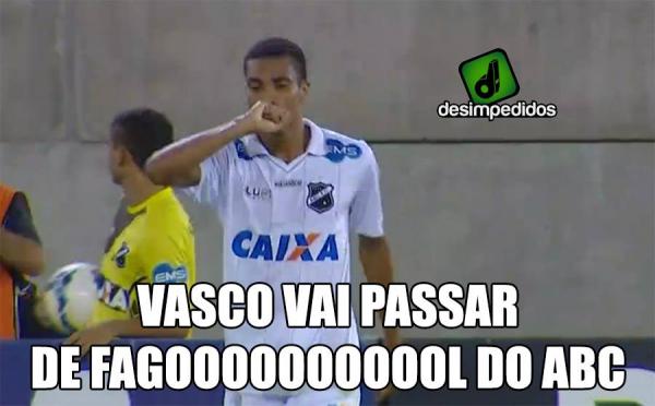 Vasco vira piadas em redes sociais.(Imagem:Blog meio de campo)
