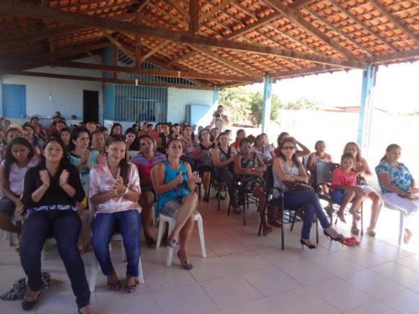 Encerrado curso de reeduca&ccedil;&atilde;o alimentar no munic&iacute;pio de Bar&atilde;o de Graja&uacute;.(Imagem:FlorianoNews)