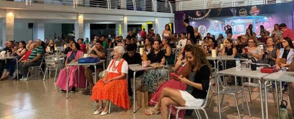 Sarau Recreativo aos 60 & 70 encanta o p&uacute;blico m&uacute;sica e muita energia(Imagem:Divulga&ccedil;&atilde;o)