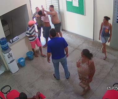 Após tentativa de estupro, suspeito se esconde na Câmara para não ser linchado