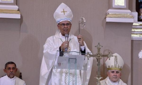 Dom Edivalter Andrade encerra capítulo na Diocese de Floriano com emocionante celebração de envio.(Imagem:Reprodução/Instagram)