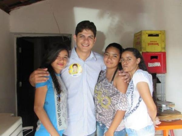 En&eacute;as Maia visita sul do Piau&iacute;.(Imagem:Jaquelina Nascimento)