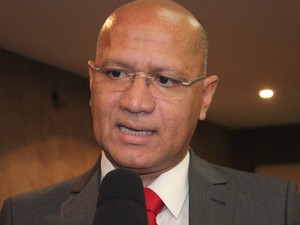 Governo anuncia corte de ponto dos professores da Uespi após decreto