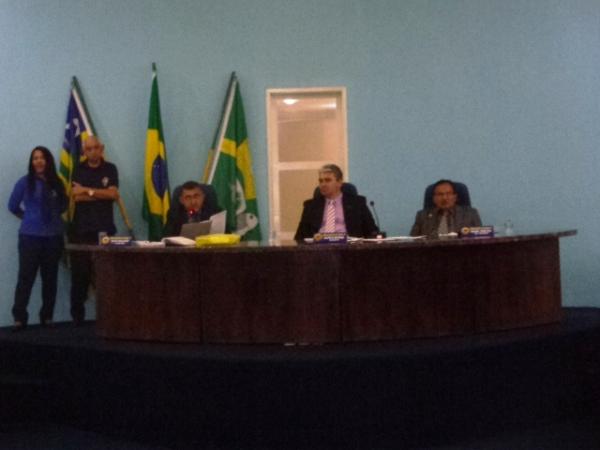 Sessão na Câmara volta a debater doação de terreno para o Fundo de Providência de Floriano