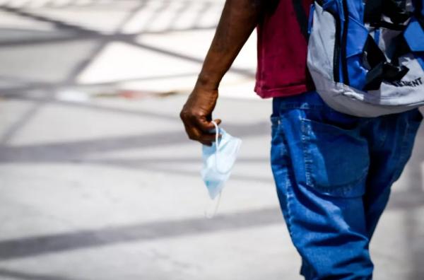 Casos de Covid-19 aumentam no Piauí, mas uso de máscaras permanece opcional
