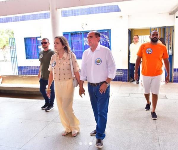 Ant&ocirc;nio Reis e Carm&eacute;lia Reis(Imagem:Reprodu&ccedil;&atilde;o/Instagram)