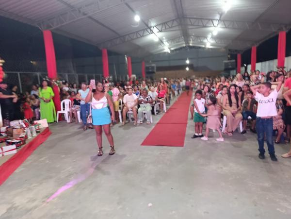 Prefeitura de Bar&atilde;o de Graja&uacute; realiza emocionante Festa das M&atilde;es no Clube Guarani(Imagem:FlorianoNews)