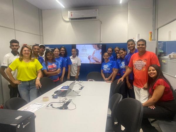 Sesc realiza atividades do Agosto Dourado em empresas de Floriano.(Imagem:Divulga&ccedil;&atilde;o/Sesc Floriano)