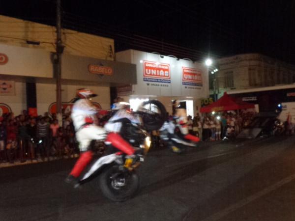 Cajueiro Motos promoveu Show de manobras com a Equipe For&ccedil;a e Ac&atilde;o em Floriano.(Imagem:FlorianoNews)