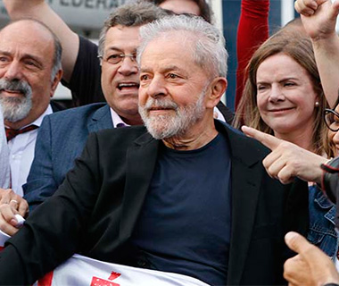 Lula recorre ao Supremo contra condenação do TRF-4