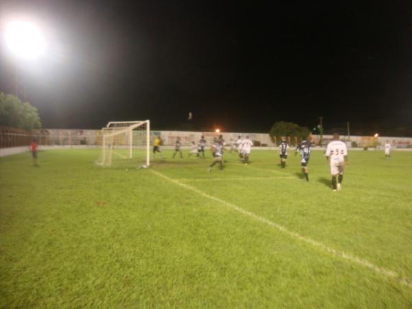 Corisabb&aacute; e River(Imagem:Floriano News)