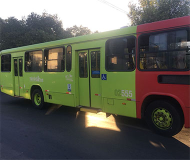 Mulher é atropelada por ônibus em Avenida na Capital piauiense