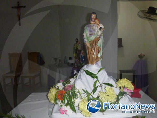 Fi&eacute;is celebraram dia de S&atilde;o Jos&eacute; Oper&aacute;rio em Bar&atilde;o de Graja&uacute;.(Imagem:FlorianoNews)