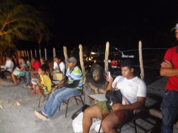 Teatro Itinerante atraiu p&uacute;blico na localidade U&iacute;ca. (Imagem:FlorianoNews)