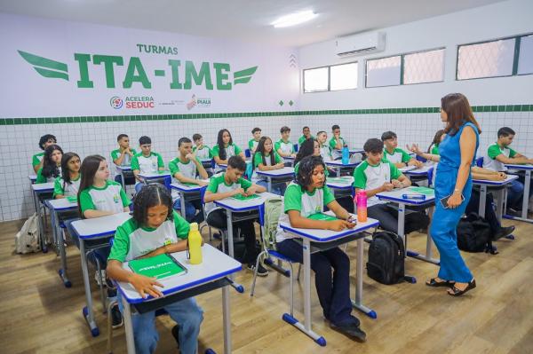 Professores do Estado vão poder exercer jornada suplementar de trabalho