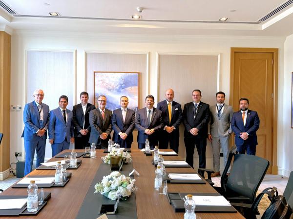 Rafael Fonteles conduz apresenta&ccedil;&atilde;o de 16 projetos no Catar e posiciona Nordeste como l&iacute;der da transi&ccedil;&atilde;o energ&eacute;tica global(Imagem:Divulga&ccedil;&atilde;o)