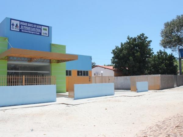 Unidade de Sa&uacute;de foi constru&iacute;da ao lado de escola onde eram feitos os atendimentos.(Imagem:Gilcilene Ara&uacute;jo/G1)