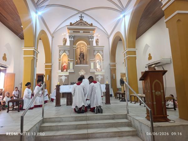 Fiéis celebram Corpus Christi com missa, adoração e procissão em Floriano(Imagem:FlorianoNews)