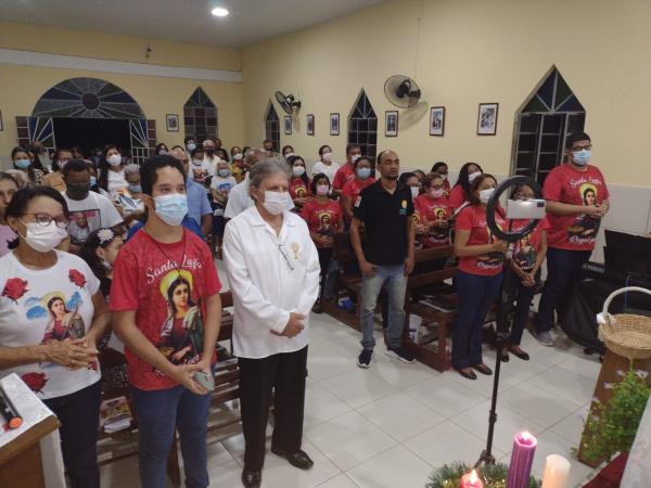 Encerrado os festejos em homenagem &agrave; Santa Luzia no bairro Rede Nova(Imagem:FlorianoNews)