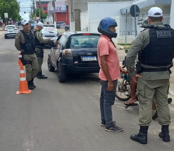 3º BPM intensifica fiscalização de trânsito em Floriano para as festas de fim de ano(Imagem:Divulgação/PM)