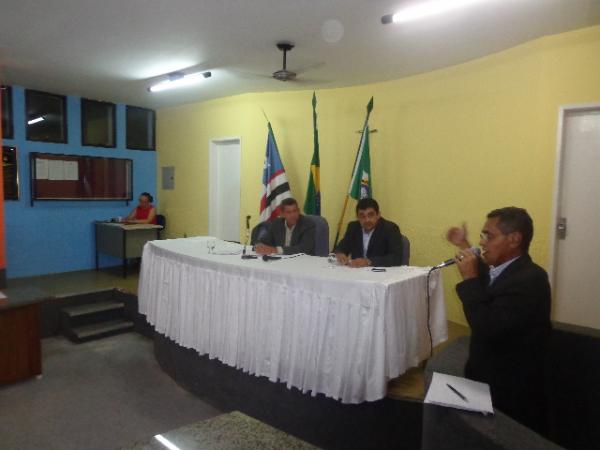 Com galeria lotada C&acirc;mara Municipal de Bar&atilde;o de Graja&uacute; realiza Sess&atilde;o Ordin&aacute;ria.(Imagem:FlorianoNews)
