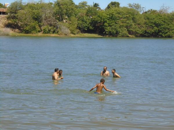 Calor movimenta prainha de Barão de Grajaú no fim de semana.(Imagem:FlorianoNews)