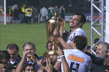Para atletas, Brasileirão inicia com Timão e Santos como favoritos